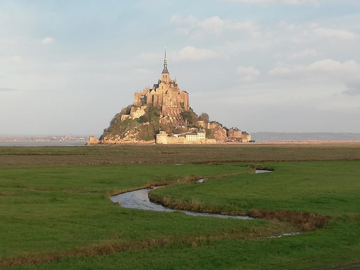 圣米歇尔山繁花住宿加早餐旅馆 圣马洛 外观 照片